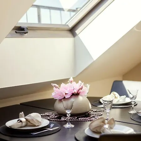 Modern Penthouse In The City Center Apartmán *