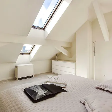 Modern Penthouse In The City Center Apartmán